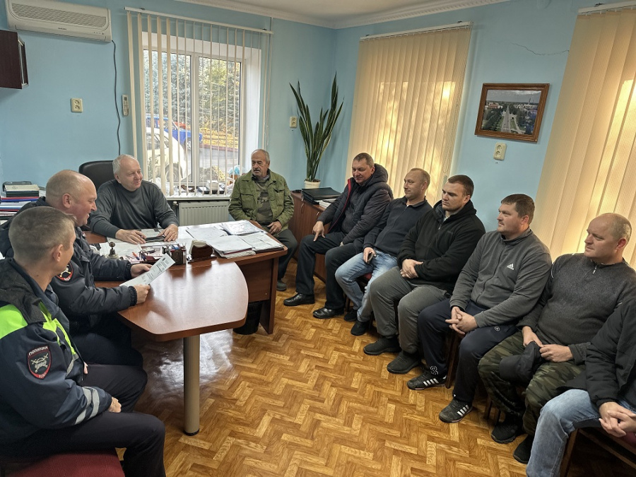 Сотрудники Госавтоинспекции побывали с профилактическим визитом в ДСУ №2