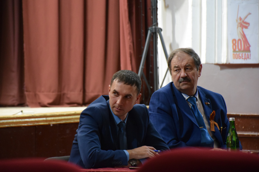 Встреча главы района в Рассветовском сельском поселении с депутатами и председателями ТОС