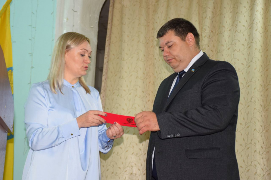 24 сентября состоялось торжественное вступление в должность главы Куйбышевского сельского поселения Приходько Евгения Михайловича