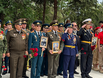 Победный май!