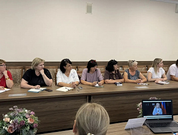  В Староминском районе стартовало обучение координаторов и обходчиков участковых избирательных комиссий по реализации проекта адресного информирования избирателей о предстоящих выборах депутатов Государственной Думы Федерального Собрания Российской Федера