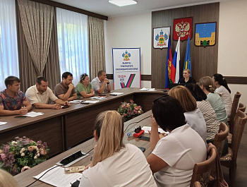 В Староминском районе завершился цикл обучающих мероприятий для членов участковых комиссий, которые будут осуществлять адресное информирование избирателей