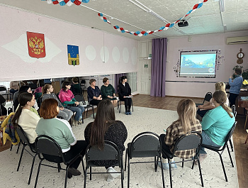 Сотрудники Госавтоинспекции Староминского района напомнили родителям будущих первоклассников о безопасности детей на дороге