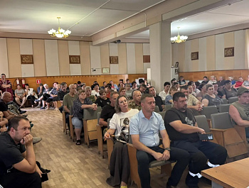 Председатель ТИК Староминская встретилась с работниками МПК Староминский