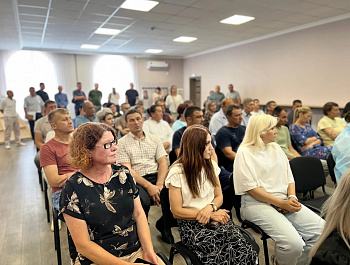 Работа по информированию на предприятиях. Встреча председателя ТИК Староминская с коллективом ЗАО «Сыродел»