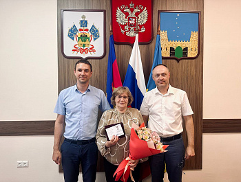 Депутат ЗСК Сергей Косяников выступил с отчётом в рамках подведения 10-летних итогов деятельности ЗакСобрания Краснодарского края.