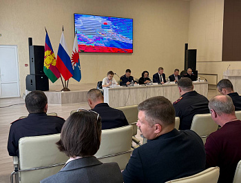 В Приморско-Ахтарске подвели итоги деятельности местных администраций и подразделений полиции в области предупреждения преступлений.