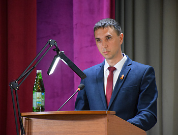 Глава муниципалитета выступил с отчетом о результатах работы за 2024 год на открытой сессии Совета МО