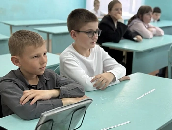Для учащихся 5 Б класса МБОУ СОШ 4 им. Г.П. Бочкаря прошло познавательное мероприятие «Мы молодые — нам выбирать!»
