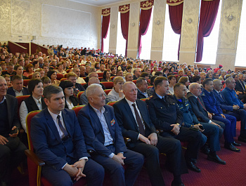 Глава муниципалитета выступил с отчетом о результатах работы за 2024 год на открытой сессии Совета МО