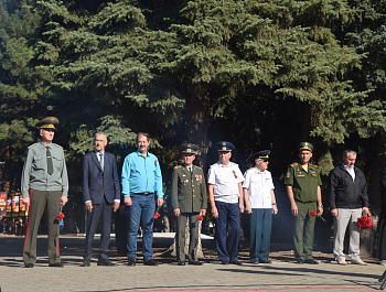 Помним героев!