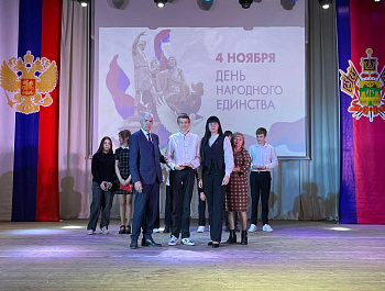 МЫ — ГРАЖДАНЕ РОССИИ