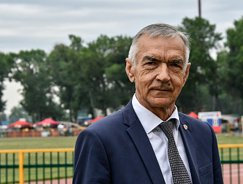 Поздравление главы района Владимира Горб с Днем конституции
