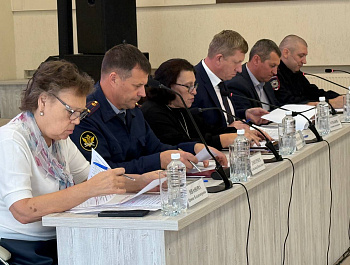 В Приморско-Ахтарске подвели итоги деятельности местных администраций и подразделений полиции в области предупреждения преступлений.